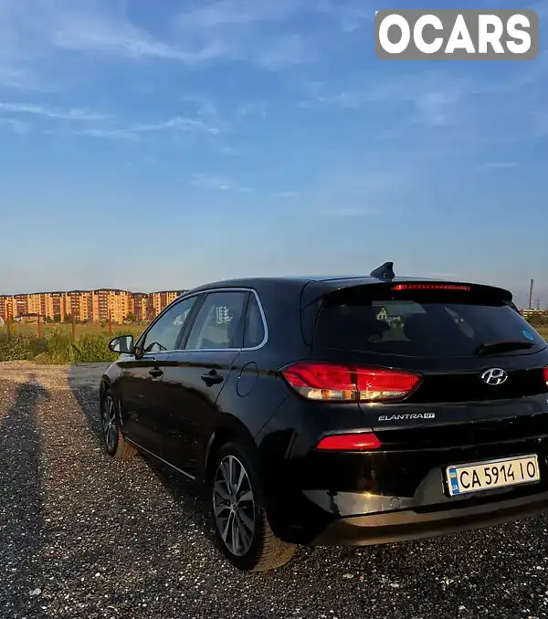 KMHH35LEXKU094779 Hyundai Elantra 2018 Хетчбек 2 л. Фото 9