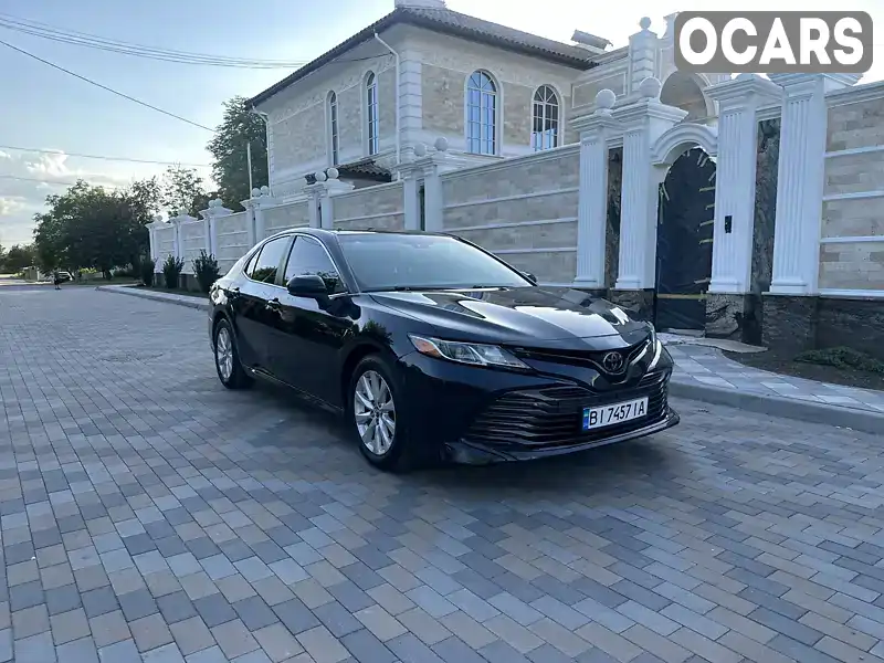 Седан Toyota Camry 2018 2.49 л. Автомат обл. Полтавська, Кременчук - Фото 1/14