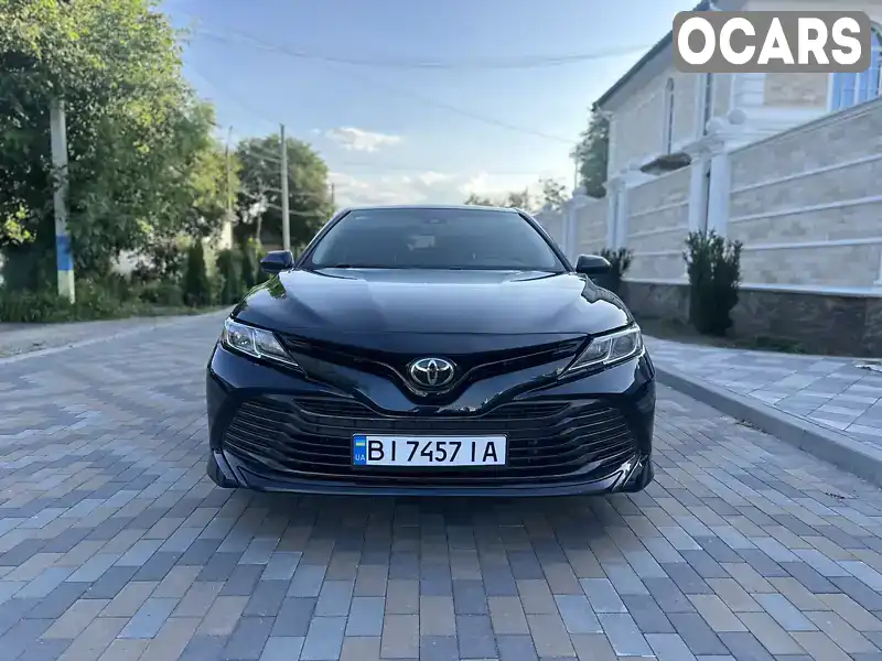 4T1B11HK5JU649851 Toyota Camry 2018 Седан 2.49 л. Фото 2