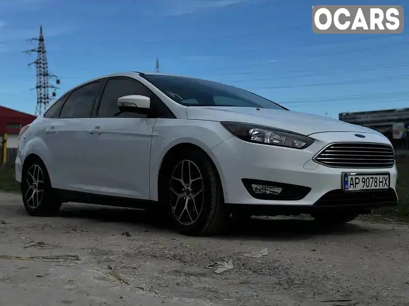 Седан Ford Focus 2017 2 л. Робот обл. Київська, Вишневе - Фото 1/15