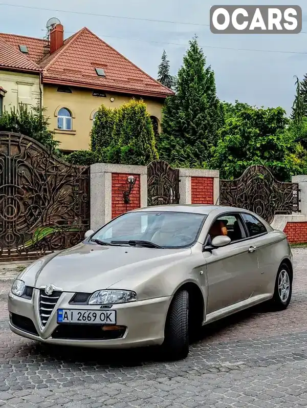 Хетчбек Alfa Romeo GT 2004 2 л. Ручна / Механіка обл. Львівська, Львів - Фото 1/13