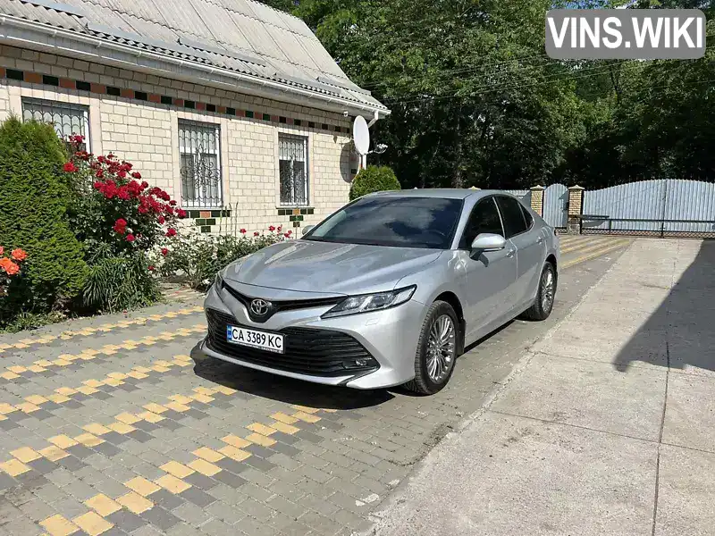 Седан Toyota Camry 2018 2.49 л. Автомат обл. Черкасская, Черкассы - Фото 1/21