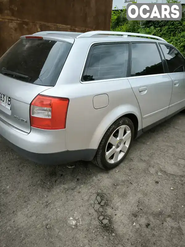 Седан Audi A4 2004 2.5 л. Автомат обл. Рівненська, Дубно - Фото 1/21