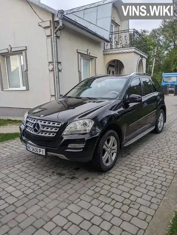 Позашляховик / Кросовер Mercedes-Benz M-Class 2011 3 л. Автомат обл. Чернівецька, Чернівці - Фото 1/12