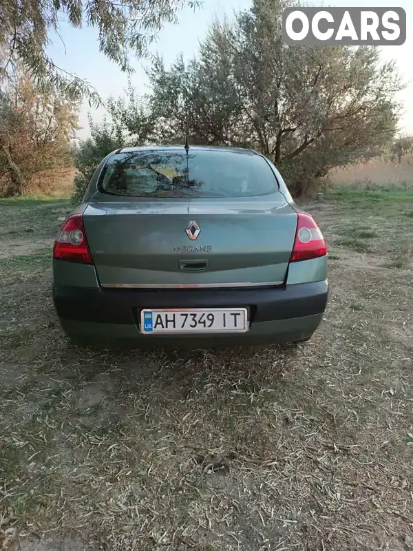 VF1LM1A0H32459684 Renault Megane 2005 Седан 1.39 л. Фото 2