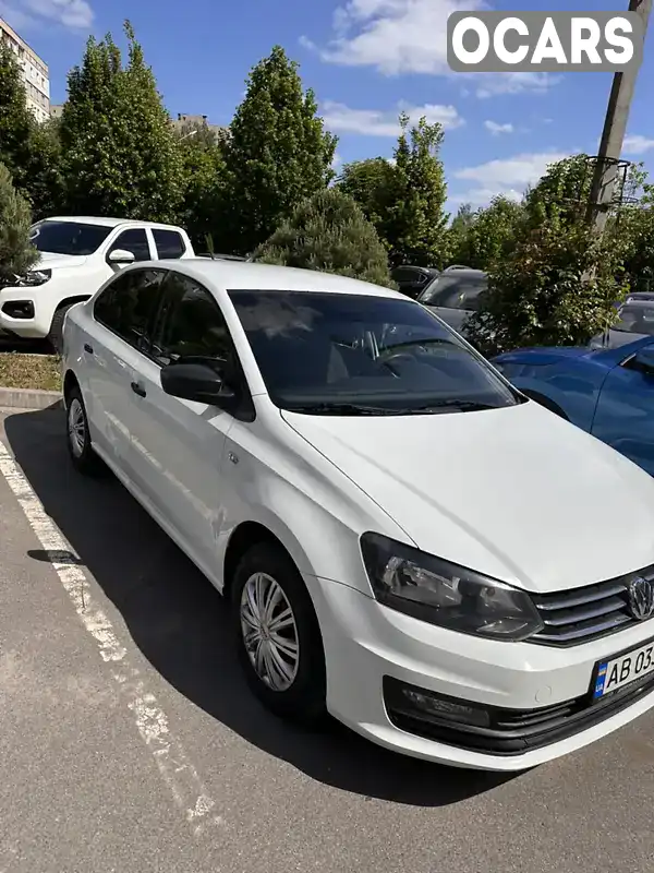 Седан Volkswagen Polo 2016 1.6 л. Ручная / Механика обл. Винницкая, Винница - Фото 1/21