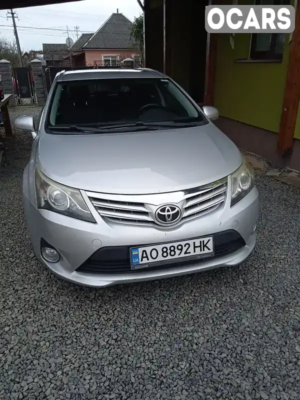 Універсал Toyota Avensis 2012 2 л. Ручна / Механіка обл. Закарпатська, Ужгород - Фото 1/19