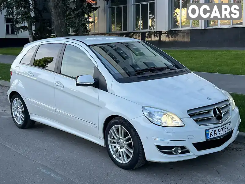 WDD2452322J740003 Mercedes-Benz B-Class 2011 Хетчбек 1.7 л. Фото 1