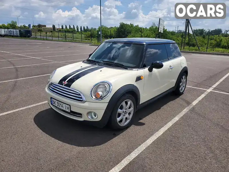 Хетчбек MINI Hatch 2007 1.6 л. Ручна / Механіка обл. Рівненська, Рівне - Фото 1/16