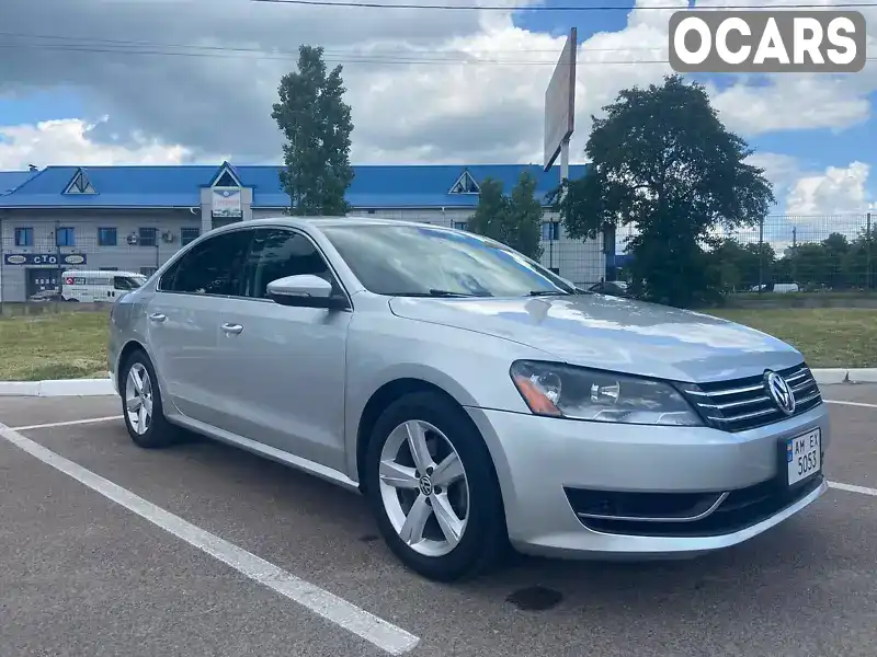 Седан Volkswagen Passat 2012 2.5 л. Автомат обл. Житомирська, Житомир - Фото 1/13