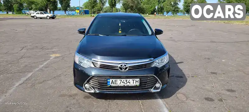 Седан Toyota Camry 2015 2.49 л. Автомат обл. Дніпропетровська, Кам'янське (Дніпродзержинськ) - Фото 1/17