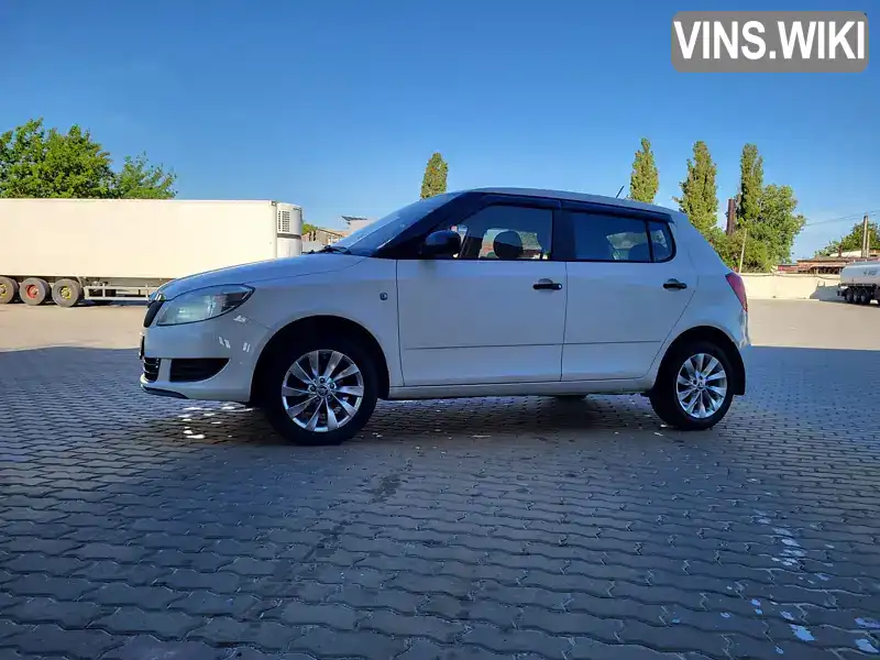 Хэтчбек Skoda Fabia 2014 1.2 л. Ручная / Механика обл. Полтавская, Кременчуг - Фото 1/21