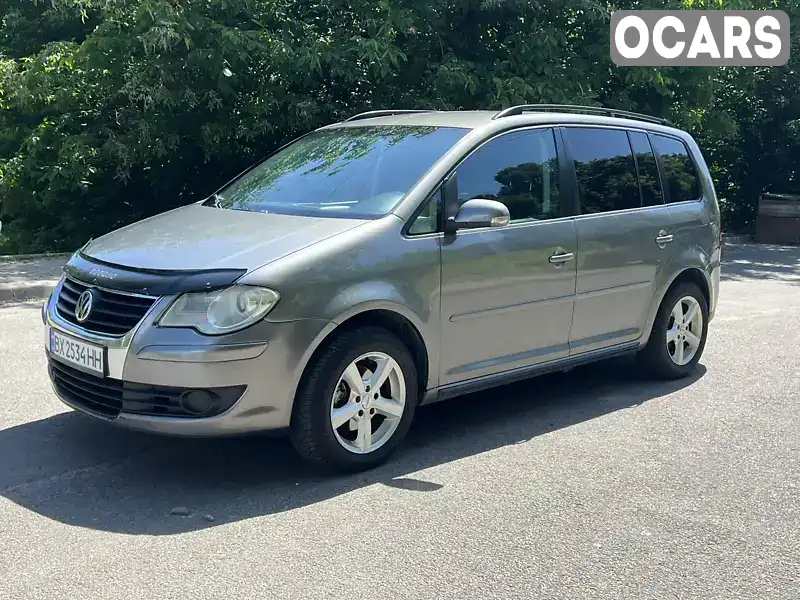 Мінівен Volkswagen Touran 2007 1.9 л. Типтронік обл. Чернівецька, Чернівці - Фото 1/19