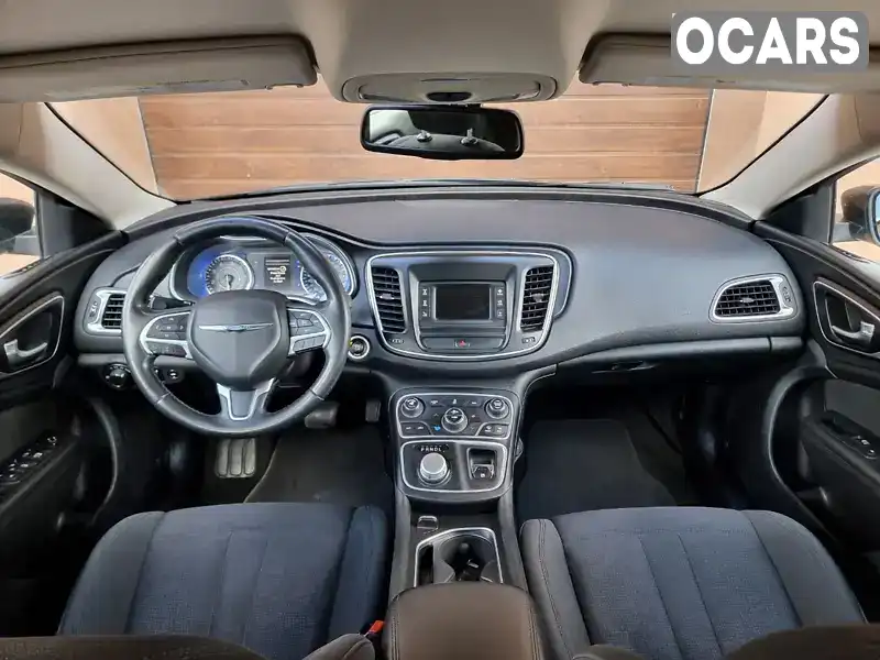 1C3CCCAB6FN749519 Chrysler 200 2015 Седан 2.4 л. Фото 2