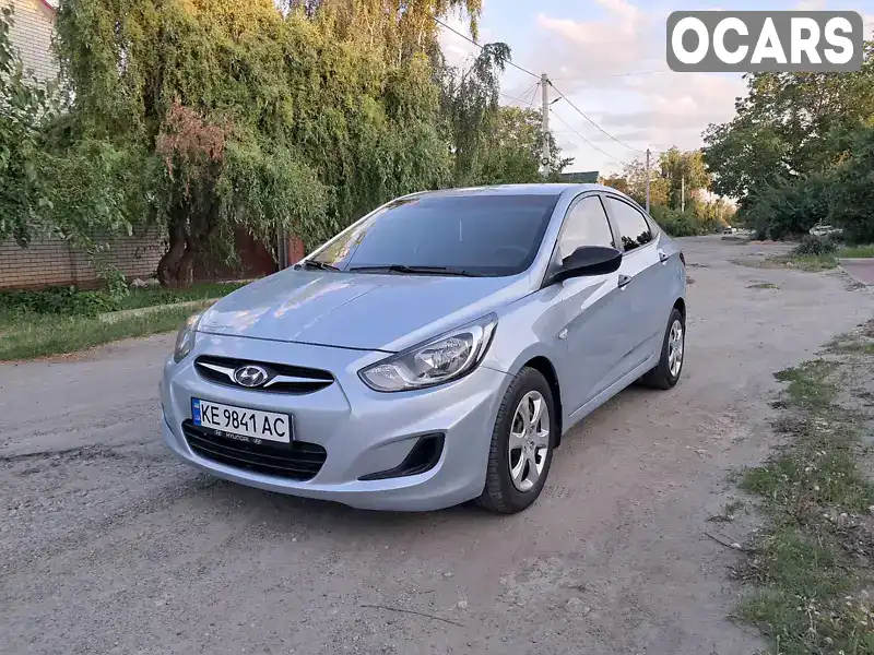 Z94CT41CABR012989 Hyundai Accent 2011 Седан 1.4 л. Фото 2