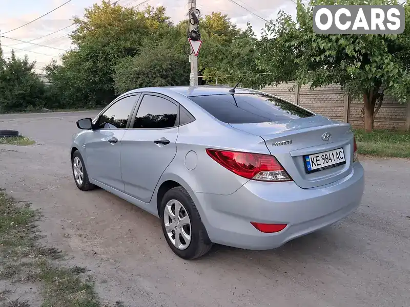 Z94CT41CABR012989 Hyundai Accent 2011 Седан 1.4 л. Фото 3