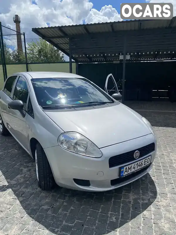 Хетчбек Fiat Punto 2012 1.24 л. обл. Житомирська, Коростишів - Фото 1/21