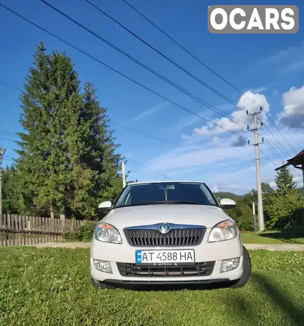 Хетчбек Skoda Fabia 2011 1.6 л. Ручна / Механіка обл. Івано-Франківська, Яремче - Фото 1/6