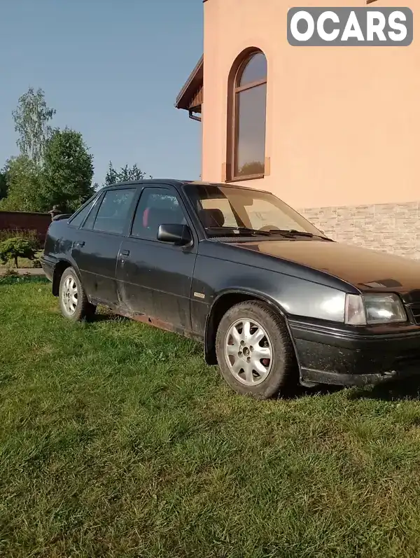 Седан Opel Kadett 1988 1.3 л. Ручна / Механіка обл. Львівська, Яворів - Фото 1/7