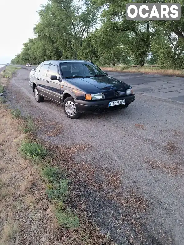 Седан Volkswagen Passat 1992 2 л. Ручна / Механіка обл. Кіровоградська, Світловодськ - Фото 1/12