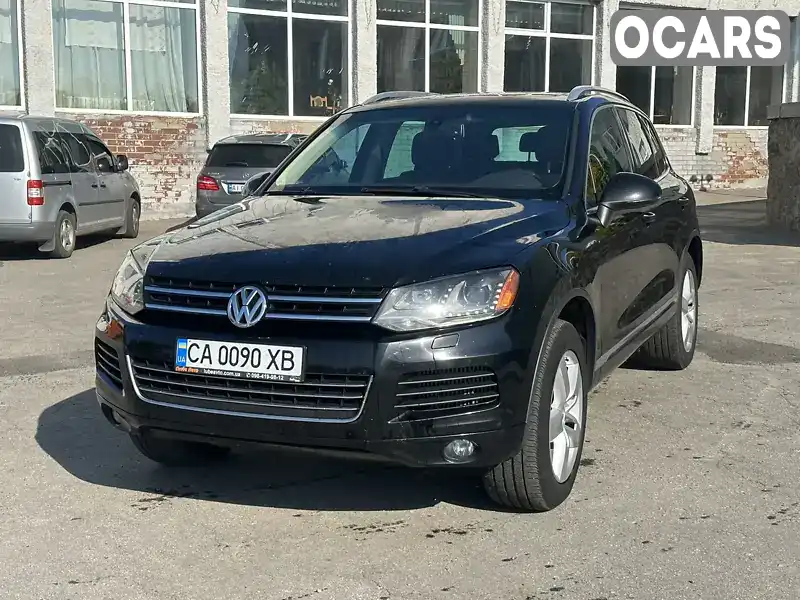 Позашляховик / Кросовер Volkswagen Touareg 2011 3 л. Автомат обл. Черкаська, Умань - Фото 1/19