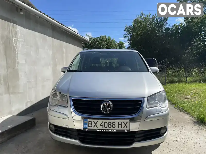 Мінівен Volkswagen Touran 2006 2 л. Ручна / Механіка обл. Чернівецька, Хотин - Фото 1/21