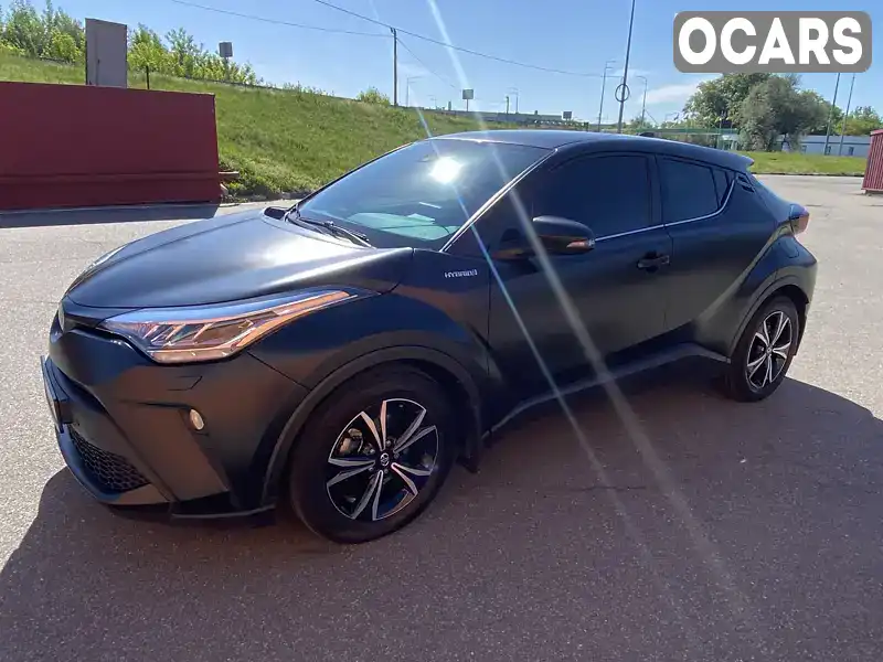 Позашляховик / Кросовер Toyota C-HR 2020 1.8 л. Варіатор обл. Київська, Київ - Фото 1/21