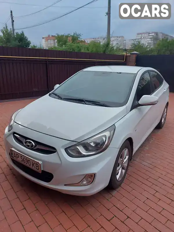 Седан Hyundai Accent 2012 1.6 л. Автомат обл. Сумська, Суми - Фото 1/7