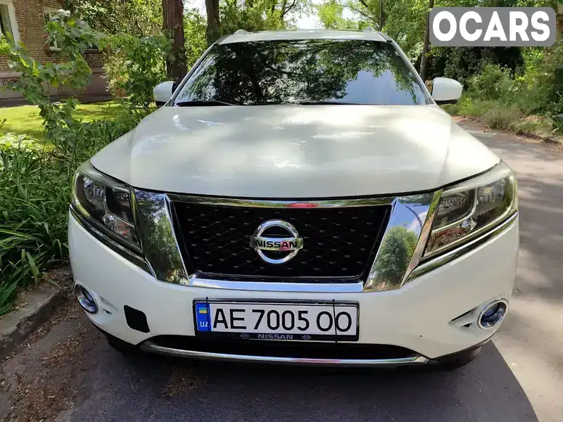 Позашляховик / Кросовер Nissan Pathfinder 2015 3.5 л. Варіатор обл. Запорізька, Запоріжжя - Фото 1/21