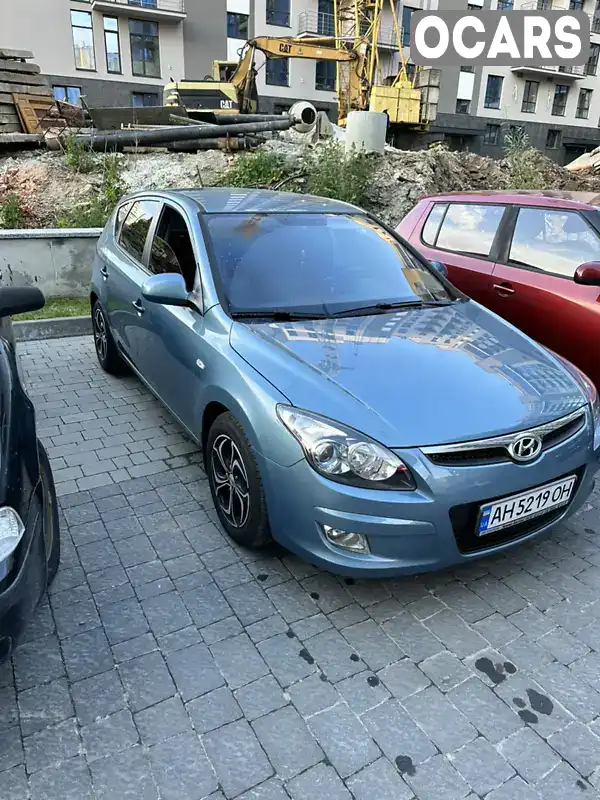 Хэтчбек Hyundai i30 2010 1.4 л. Ручная / Механика обл. Ивано-Франковская, Ивано-Франковск - Фото 1/15