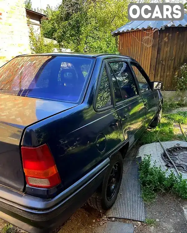 Седан Opel Kadett 1986 1.3 л. Ручная / Механика обл. Харьковская, Харьков - Фото 1/10