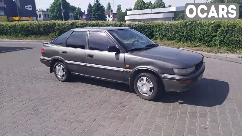 Лифтбек Toyota Corolla 1989 1.3 л. обл. Днепропетровская, Каменское (Днепродзержинск) - Фото 1/17