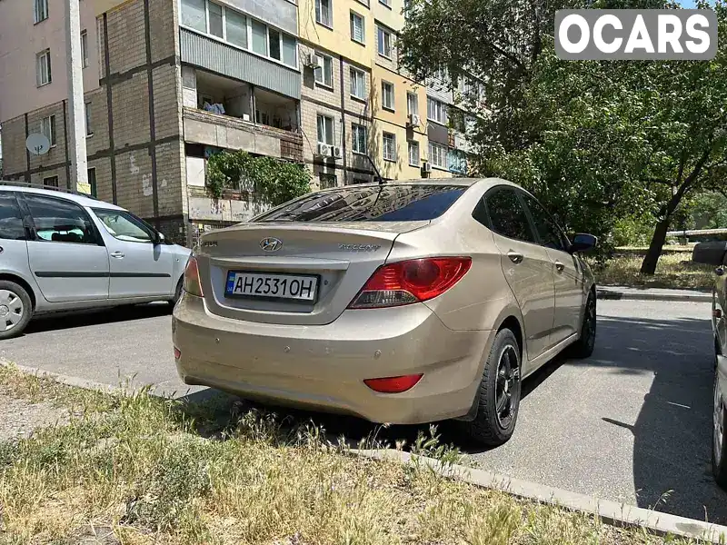 Z94CU41CACR137515 Hyundai Accent 2012 Седан 1.4 л. Фото 1