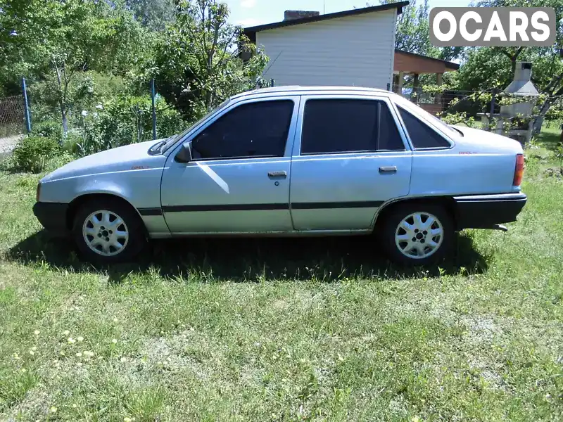 Седан Opel Kadett 1987 1.3 л. Ручна / Механіка обл. Волинська, Луцьк - Фото 1/21