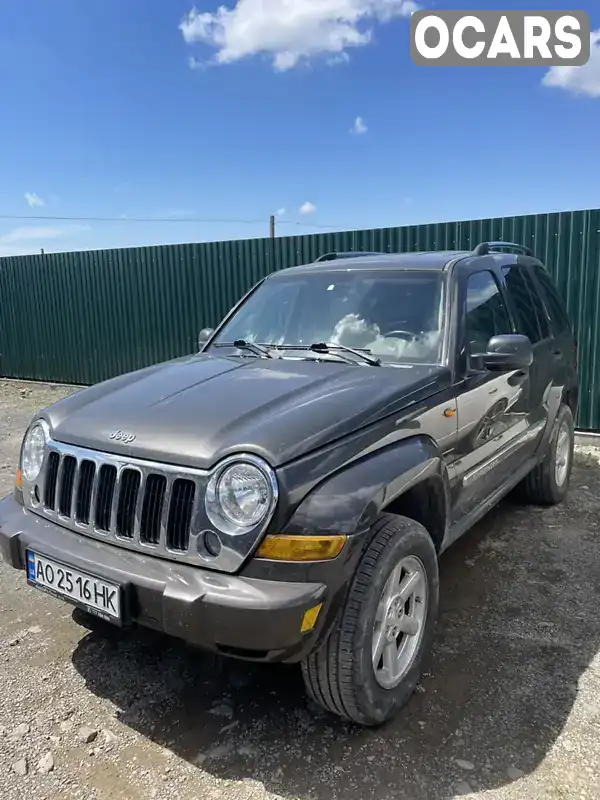 Позашляховик / Кросовер Jeep Cherokee 2005 2.78 л. Ручна / Механіка обл. Закарпатська, Ужгород - Фото 1/4