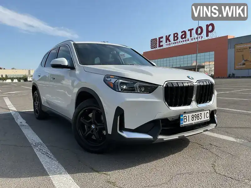 Позашляховик / Кросовер BMW X1 2023 2 л. Автомат обл. Київська, Київ - Фото 1/21