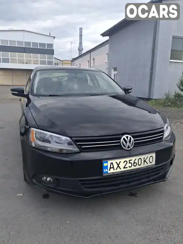 Седан Volkswagen Jetta 2012 2.48 л. Автомат обл. Львовская, Стрый - Фото 1/21