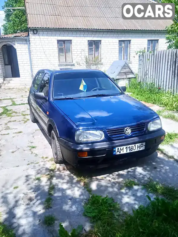 Хетчбек Volkswagen Golf 1994 1.39 л. Ручна / Механіка обл. Житомирська, Коростень - Фото 1/10