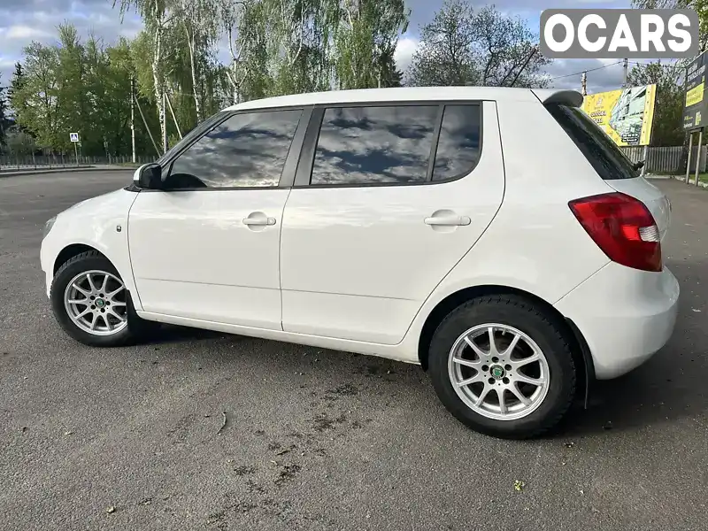 Хетчбек Skoda Fabia 2013 1.39 л. Ручна / Механіка обл. Харківська, Первомайський - Фото 1/13