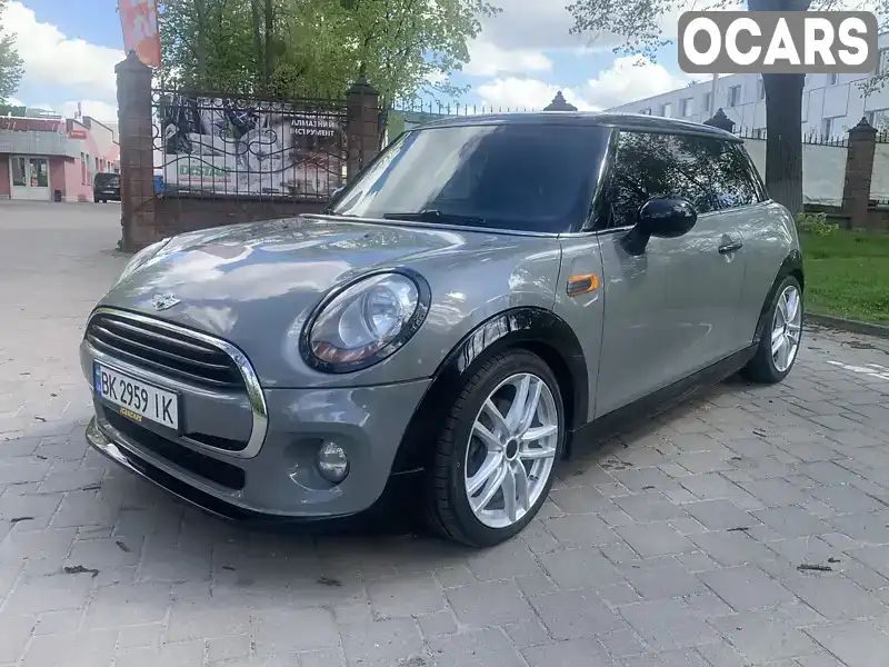 Хетчбек MINI Hatch 2015 1.5 л. Автомат обл. Рівненська, Рівне - Фото 1/21