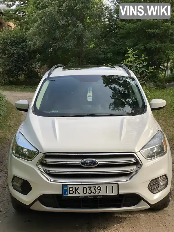 Внедорожник / Кроссовер Ford Escape 2017 1.5 л. Автомат обл. Харьковская, Харьков - Фото 1/17