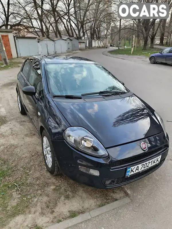 Хетчбек Fiat Punto 2013 1.37 л. Робот обл. Одеська, Одеса - Фото 1/21