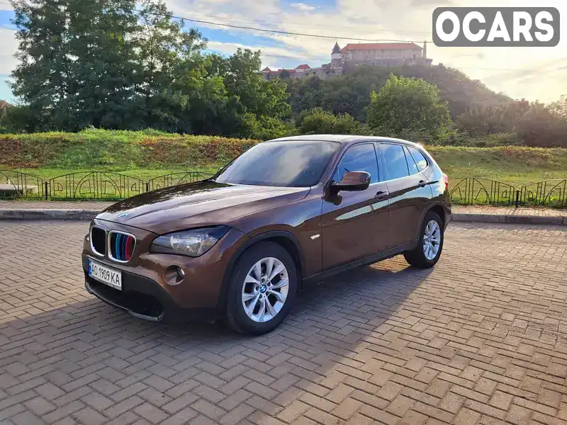 Позашляховик / Кросовер BMW X1 2011 2 л. Автомат обл. Закарпатська, Мукачево - Фото 1/14