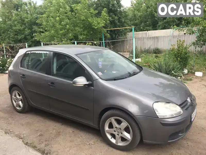 Хетчбек Volkswagen Golf 2005 1.6 л. Ручна / Механіка обл. Харківська, Балаклія - Фото 1/5