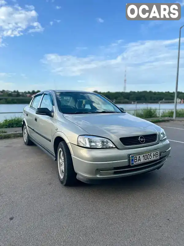 Седан Opel Astra 2006 1.4 л. Ручна / Механіка обл. Кіровоградська, Кропивницький (Кіровоград) - Фото 1/15