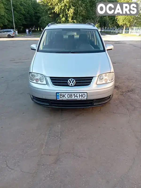 Мінівен Volkswagen Touran 2005 2 л. Ручна / Механіка обл. Рівненська, Млинів - Фото 1/21