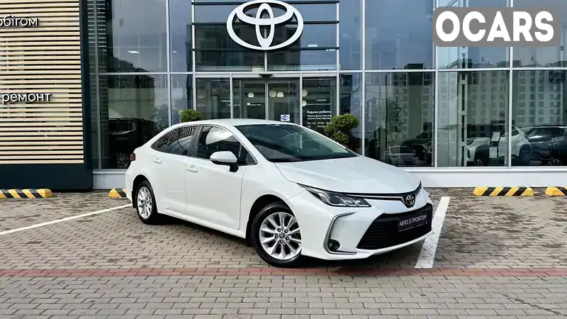 Седан Toyota Corolla 2021 1.6 л. Варіатор обл. Чернігівська, Чернігів - Фото 1/21