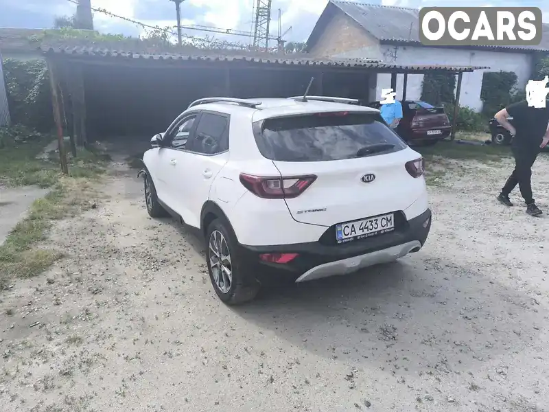 Позашляховик / Кросовер Kia Stonic 2017 1.37 л. Ручна / Механіка обл. Черкаська, Канів - Фото 1/6