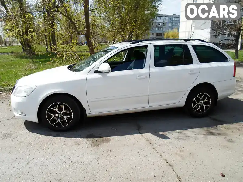 Універсал Skoda Octavia 2011 1.6 л. Ручна / Механіка обл. Дніпропетровська, Павлоград - Фото 1/21