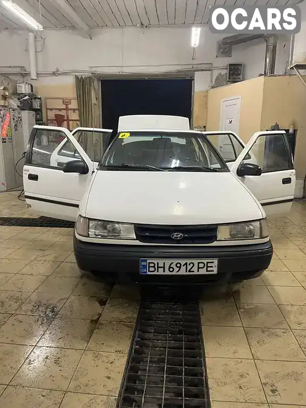 Седан Hyundai Pony 1994 1.5 л. Ручна / Механіка обл. Одеська, Одеса - Фото 1/9